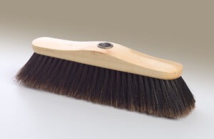 CE ESCOBA LEOPARDO PELO
